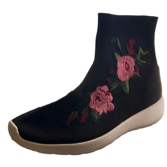 Steve Madden Shoes - Steve Madden Womens Floral Embroidered Black Stretch Raya Sneakers Size 11